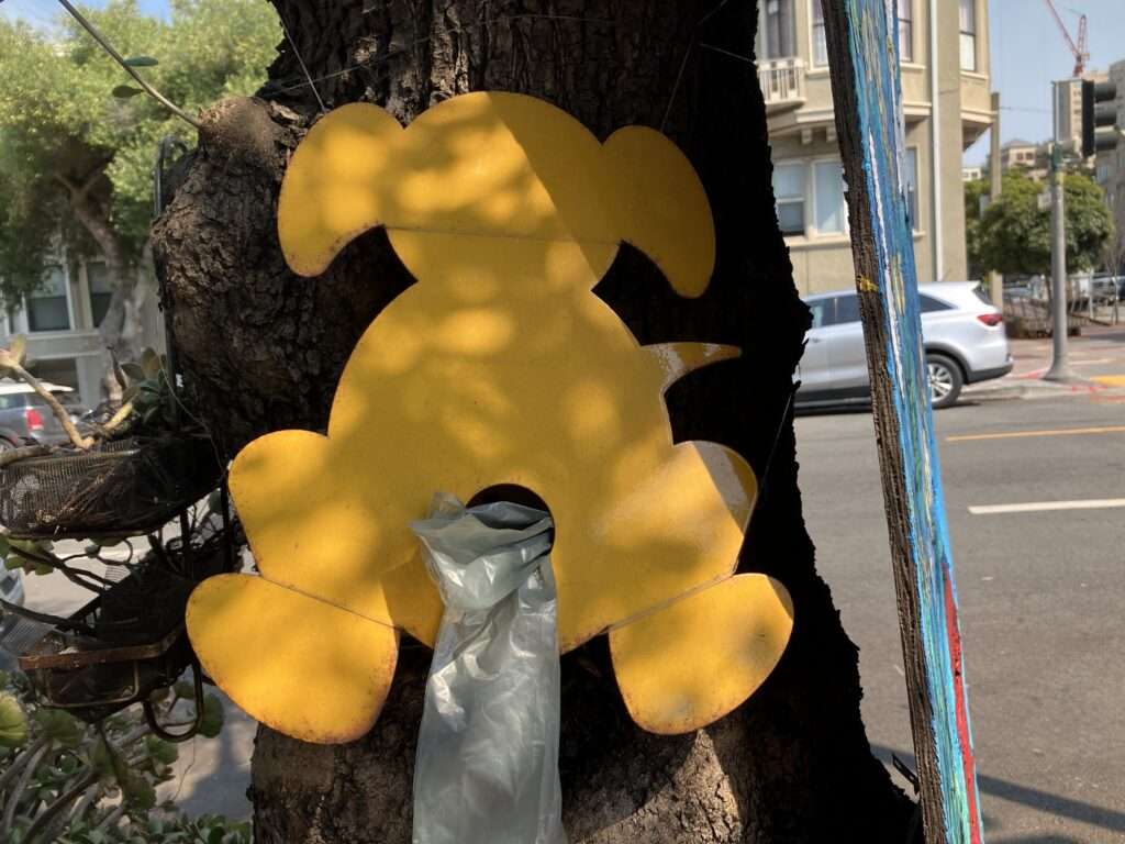 Free doggie poop bags dispenser